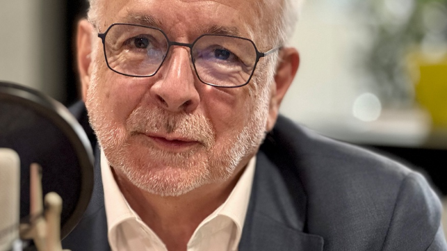 Oliver Rathkolb in Großaufnahme 