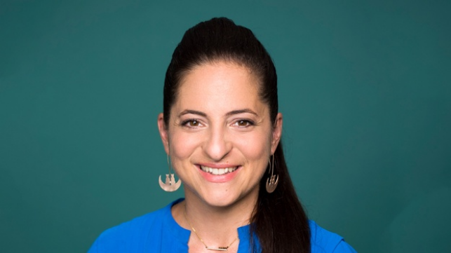 Caroline Athanasiadis in Großaufnahme
